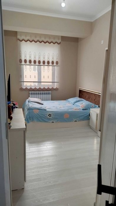 Uy sotiladi navastroyka 3 xonali