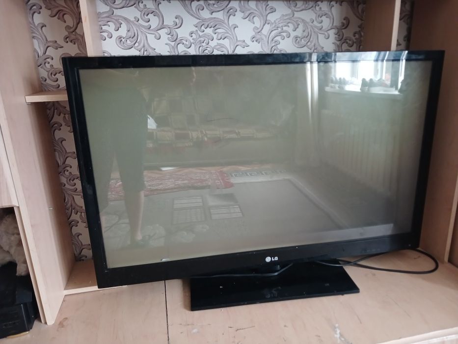 Продам телевизор LG не смарт
