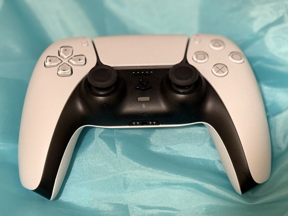 Конзола PlayStation 5 (Slim) Disc edition 1 TB - в гаранция