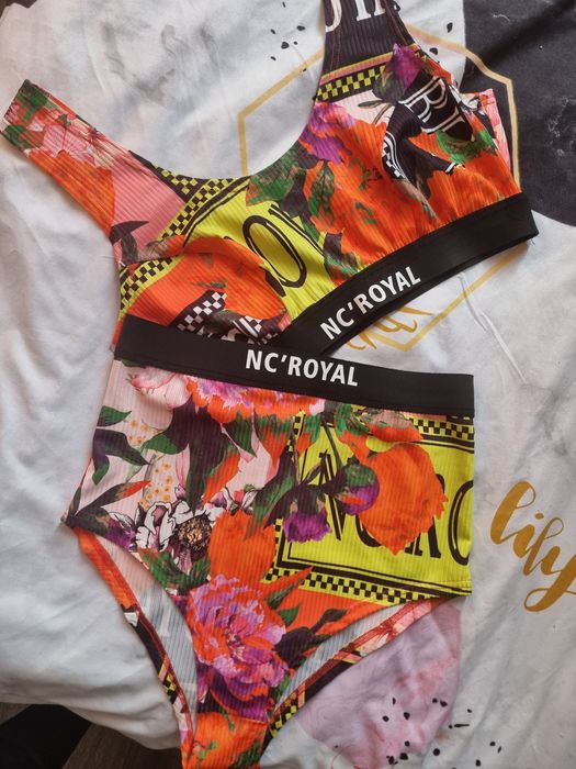 Alessa клин S, Nikole