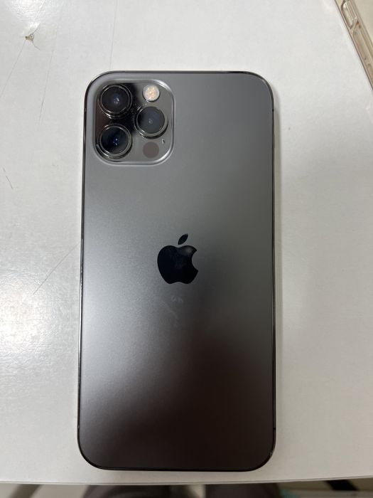 Продам Iphone 12 PRO