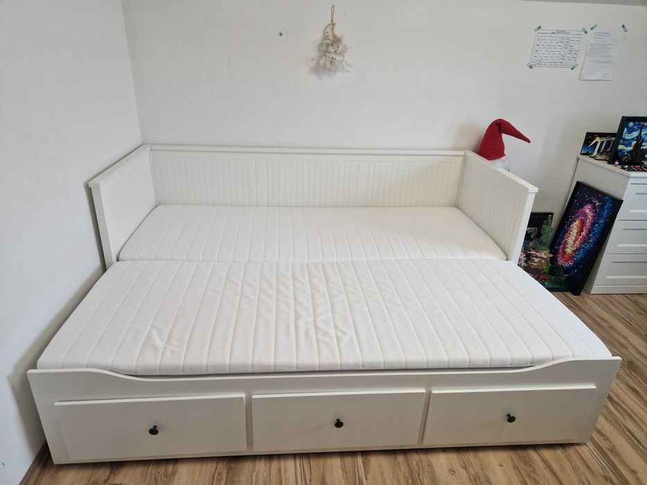 Divan cu 3 sertare si 2 saltele, alb