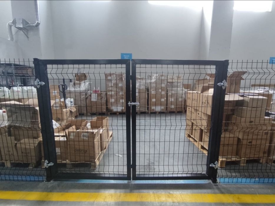 Дворни врати - оградни колове - оградни пана