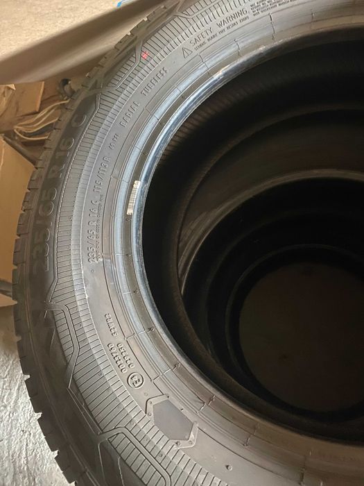 anvelope vara  235/55r18