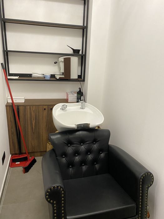Работещ бизнес - бръснарница фризьорски салон