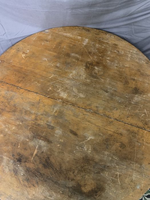 Стол и табуретки