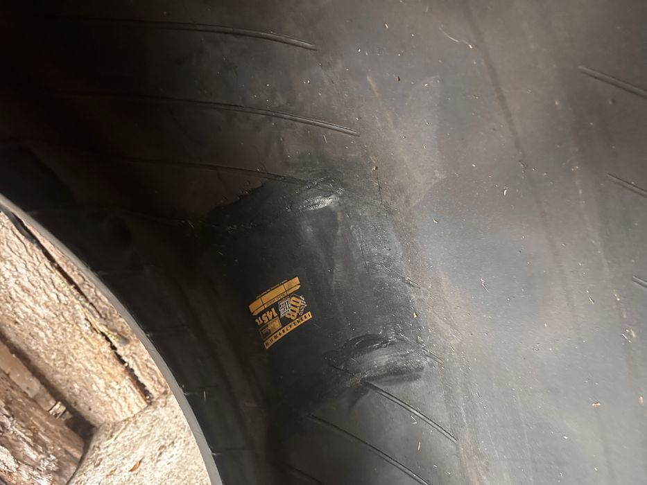 Vind 1 anvelopa  540/45 R34 michelin