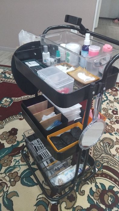 Этажерка для салона