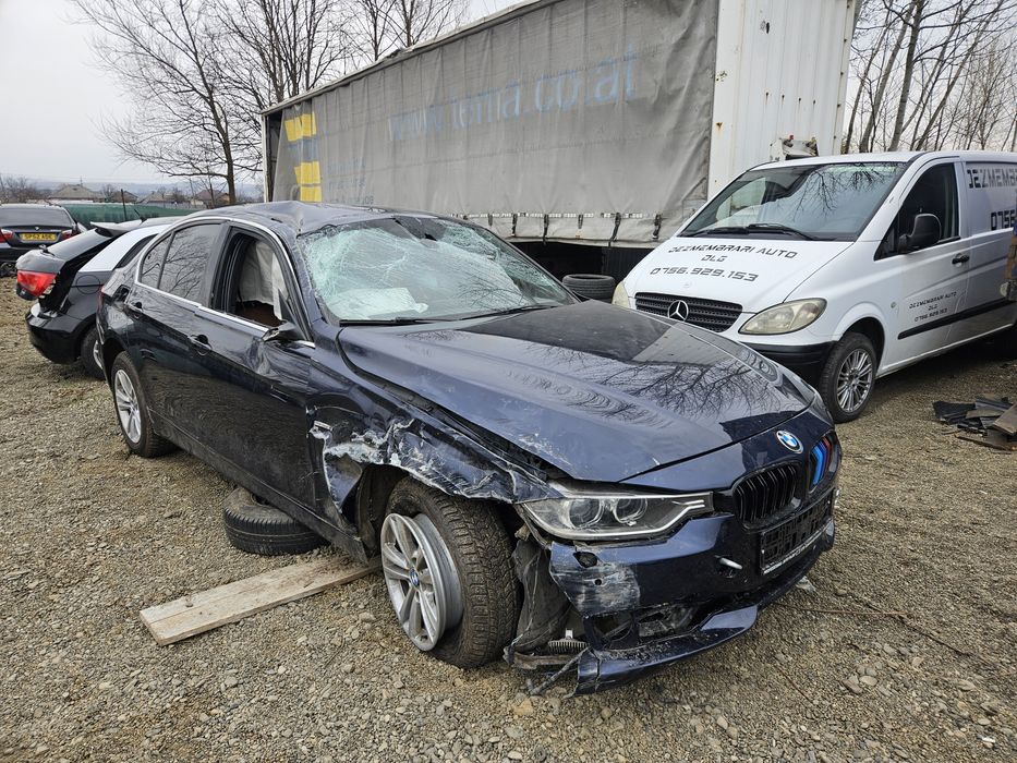 Piese BMW F30 184Cp N47D20C Far F30 Tripla F30