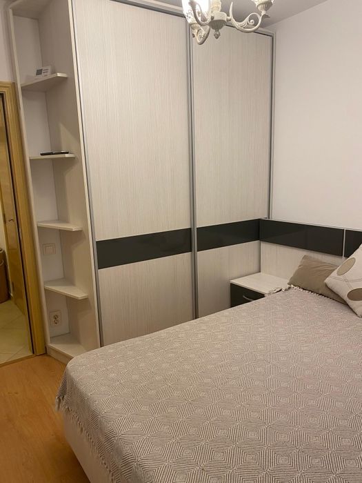 Inchiriez apartament 2 camere Ozana