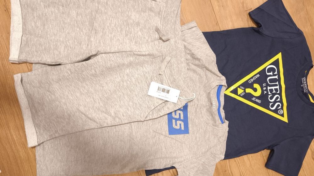 Дрешки за момче guess