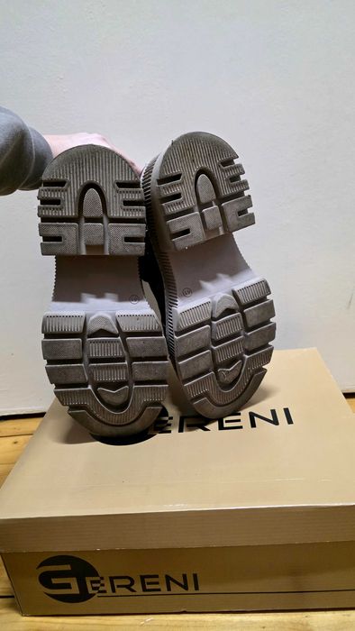 Боти / неразличими от нови