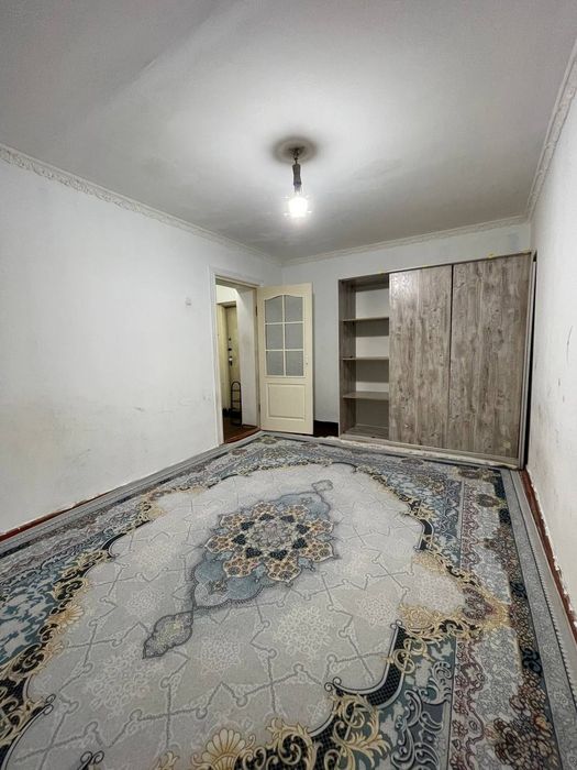 Chilonzor oqtepa 1 xona 
1/2/4. Балкон 1.5/3
Оилага факат

Нархи 3