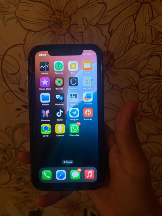 Айфон 11 64гб.