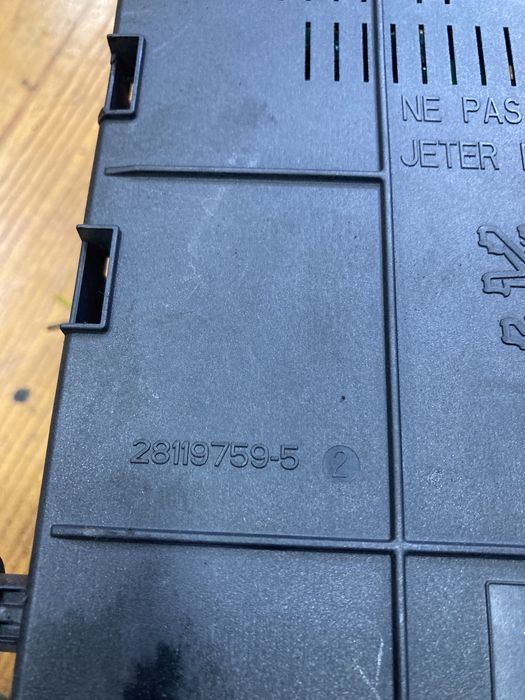 Citroen c4 picasso 2009година 1.6hdi 109кс BSI Модул