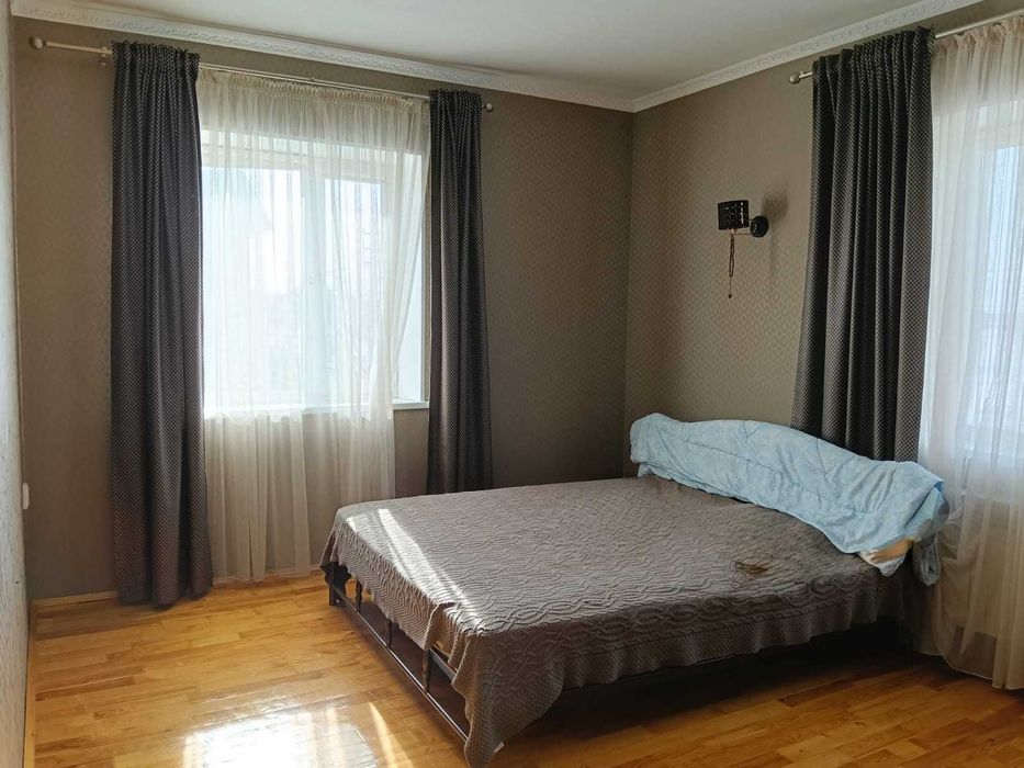 коттедж 400кв Карьерная
