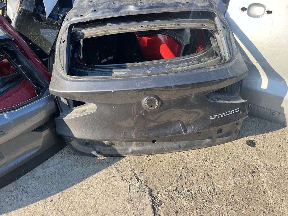 Капак,багажник Alfa Romeo Stelvio 3бр