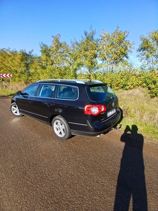 Vând mașină în stare bună