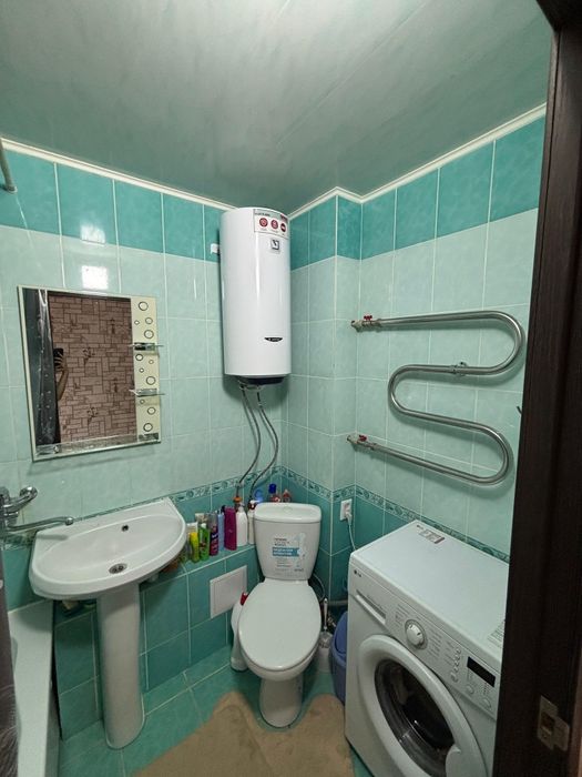 Продам 3 комн., квар. 6-12, 3 этаж.