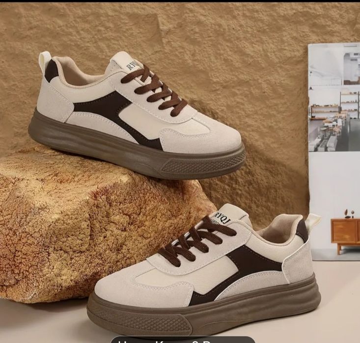 Бежови дамски кецове