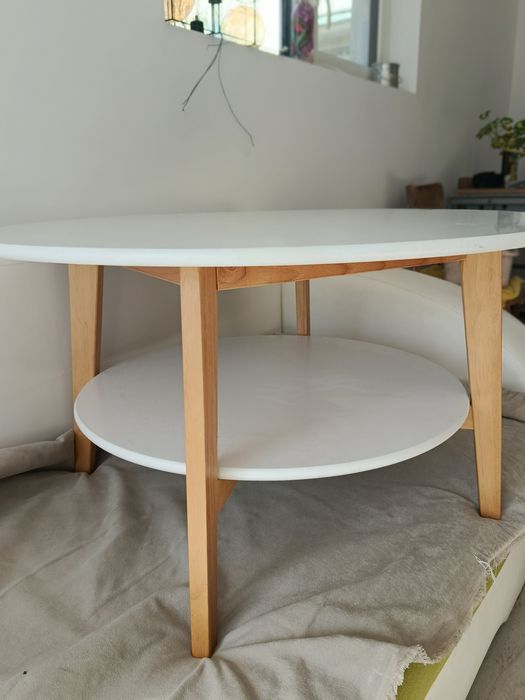 Кръгла  холна масичка