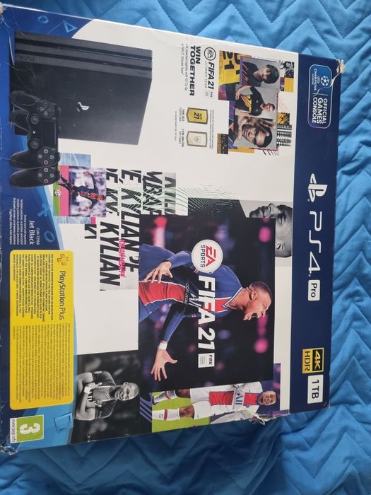 Playstation 4 pro CUH 7216B