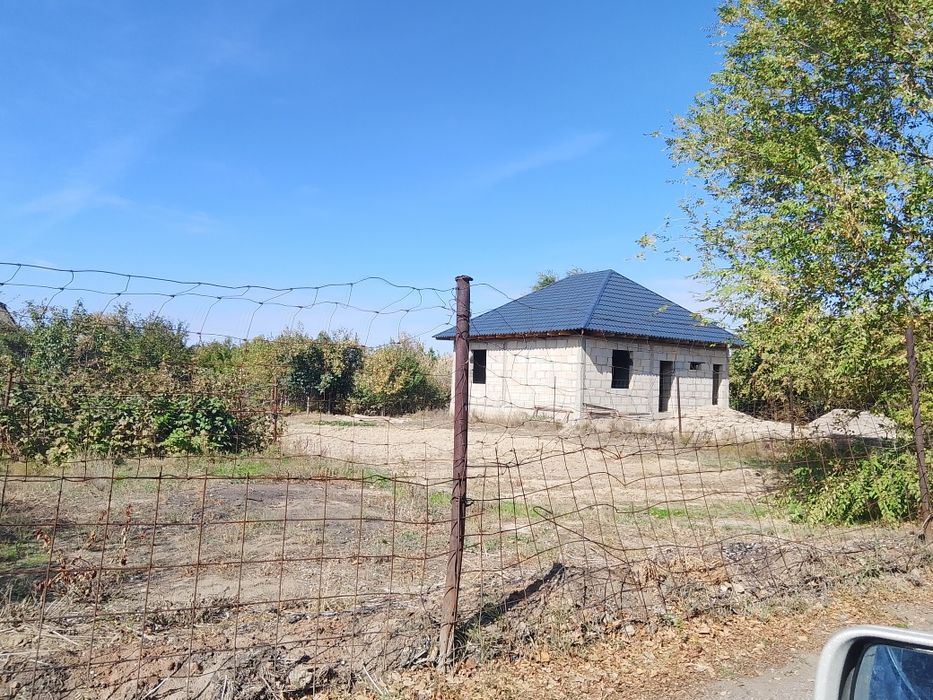 Участок 6 соток + дома