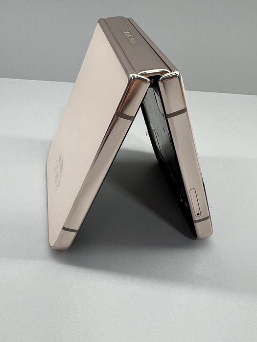 Samsung Z Flip4 defect piese 128GB