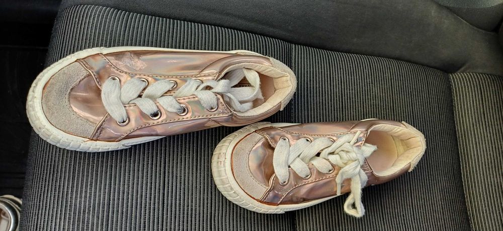 Обувки NEXT и ZARA