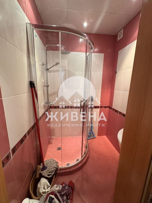 Дава се под наем Тристаен апартамент в Варна, Общината - 85 кв.м за 947.58 € - Снимка #12