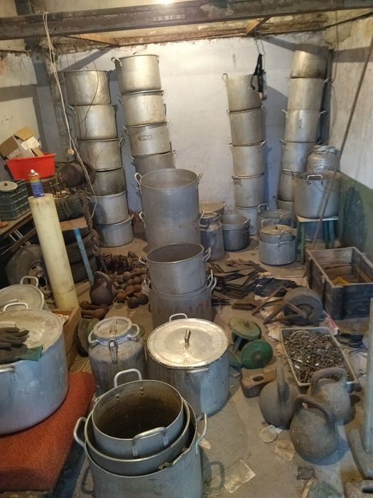 Фляги молочные кастрюли большие