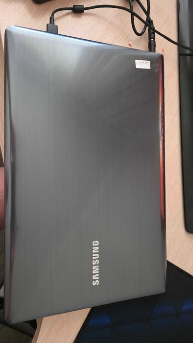 Ноутбук Samsung NP355V5C
