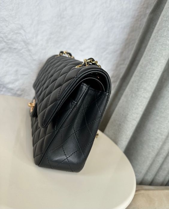 Chanel чанта естествена кожа