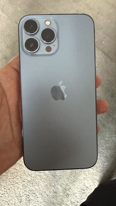 Iphone 13 pro max 256G karobka dak bor xamma joyi zo’r kamchiligi yoq