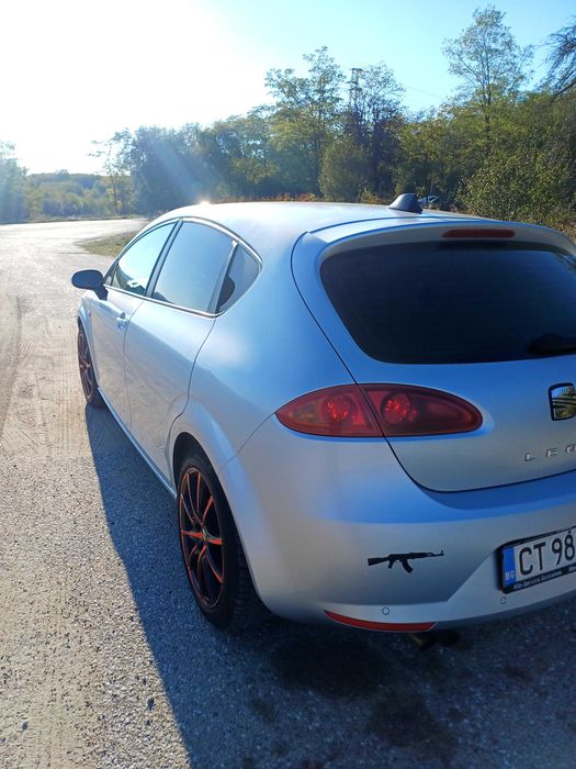 Автомобил seat leon