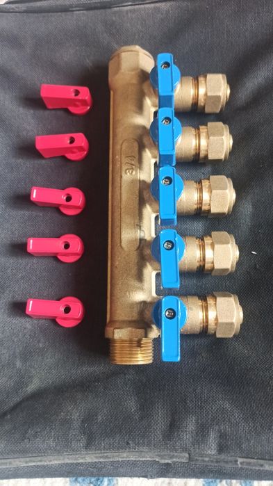 Гребенка для Горячей и Холодной Воды.