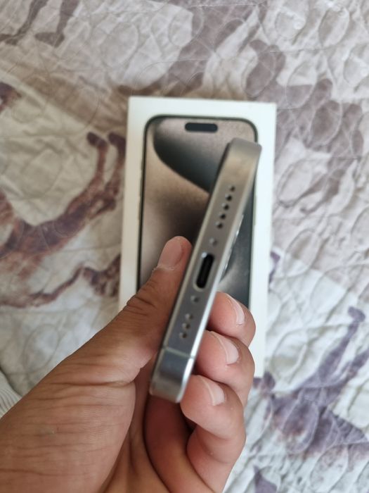 Iphone 15 pro 128 LLa