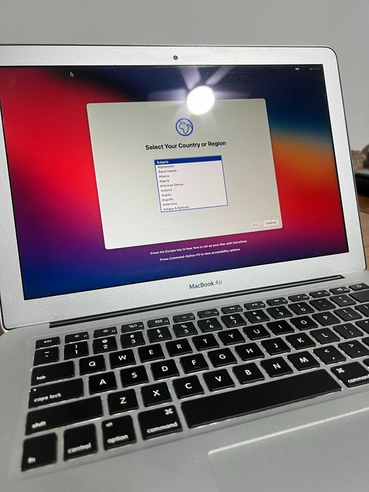 MacBook Air 13" 2015 – i5, 4 GB, 128 GB SSD – Перфектен!
