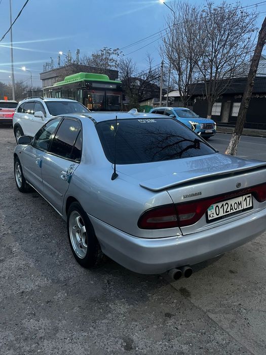 Митсубиши Галант