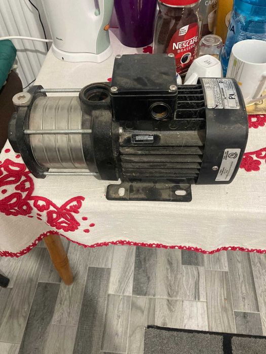 Pompă centrifugală multietajată Grundfos CM 1-5 (Inox/Fontă)