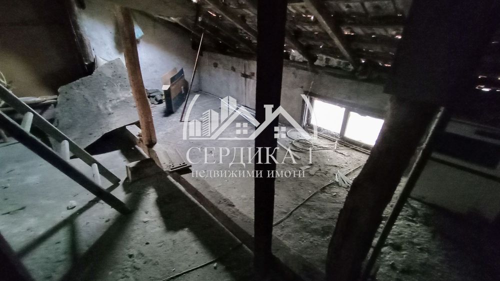 Продава се Къща в Кюстендил, Център - 210 кв.м за 596 €/кв.м - Снимка #10