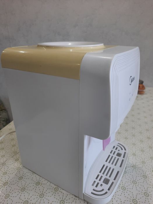 Настольный кулер для воды Midea