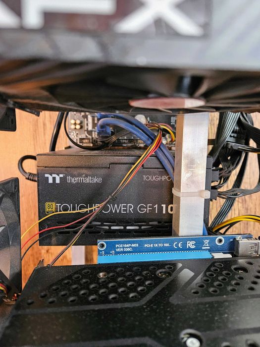 Майнинг риг със 6 карти rx580 8GB Mining rig ETH Копачка