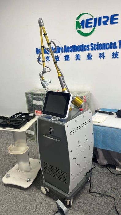 Фракционный Голд   лазер CO2 Александра