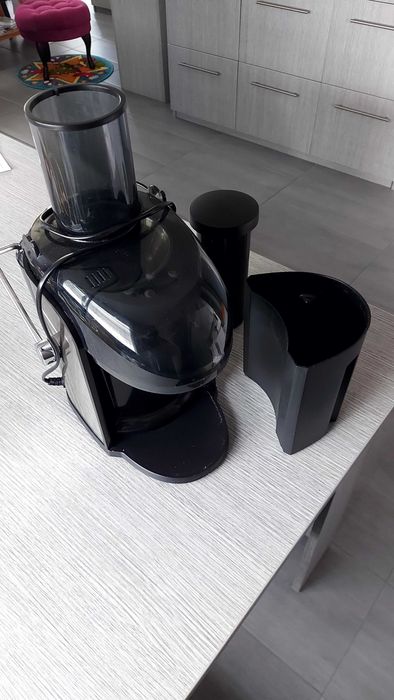 Сокоизстиквачка Rohnson
