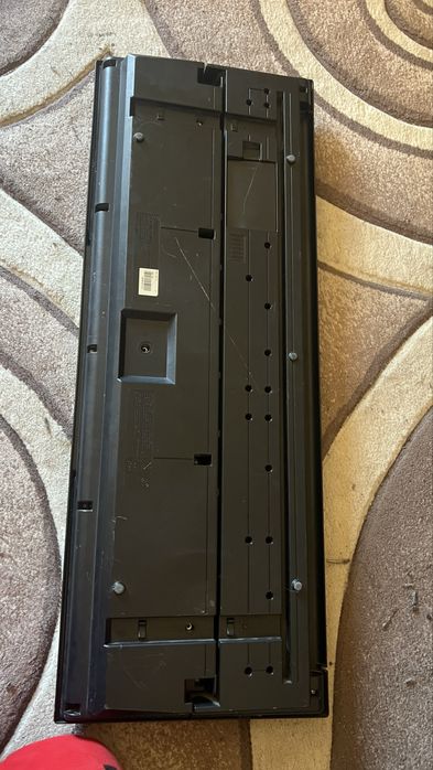 синтезатор YAMAHA PSR e214