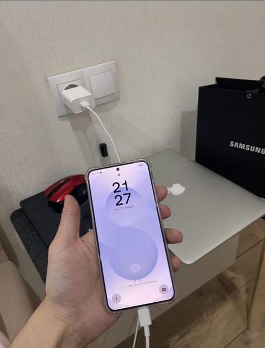 Samsung s25  озу 12 / 256 память