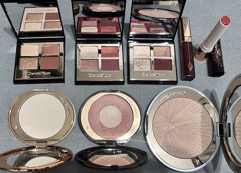 Декоративна козметика на Charlotte Tilbury, Ofra, Natasha Denona и др.