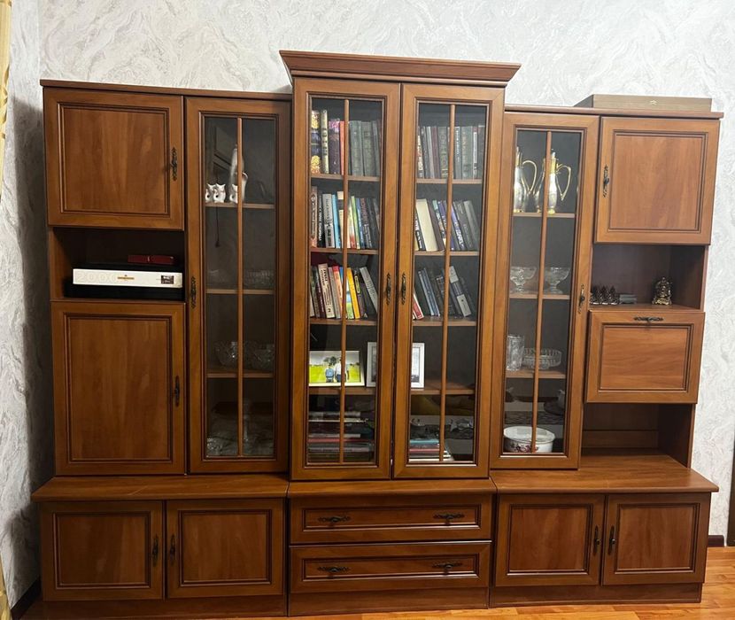 Стенка шкаф для гостинной