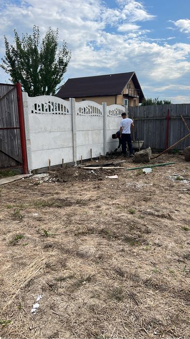 Gard placi beton stalpi
